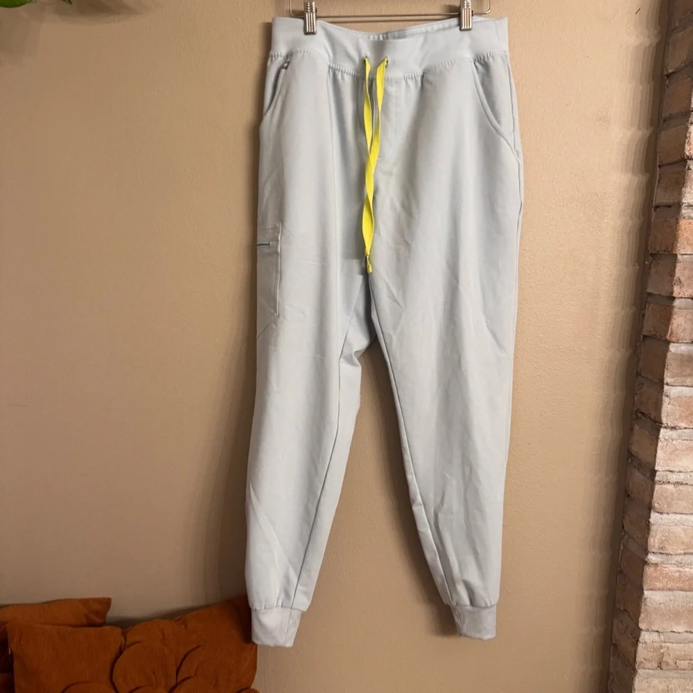 FIGS‎ Zamora Joggers Limited Release